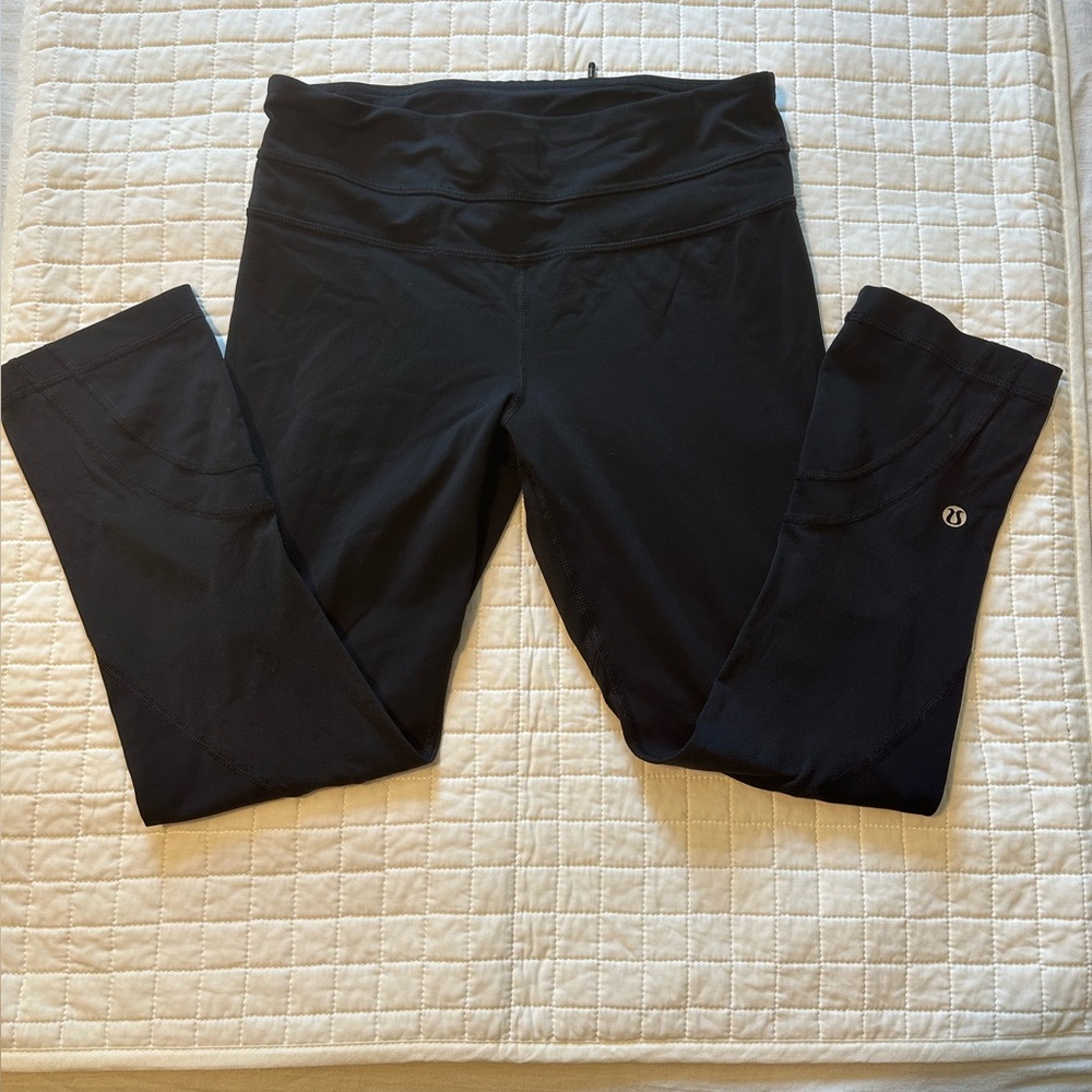 Lululemon cropped legging Black size 4 EUC